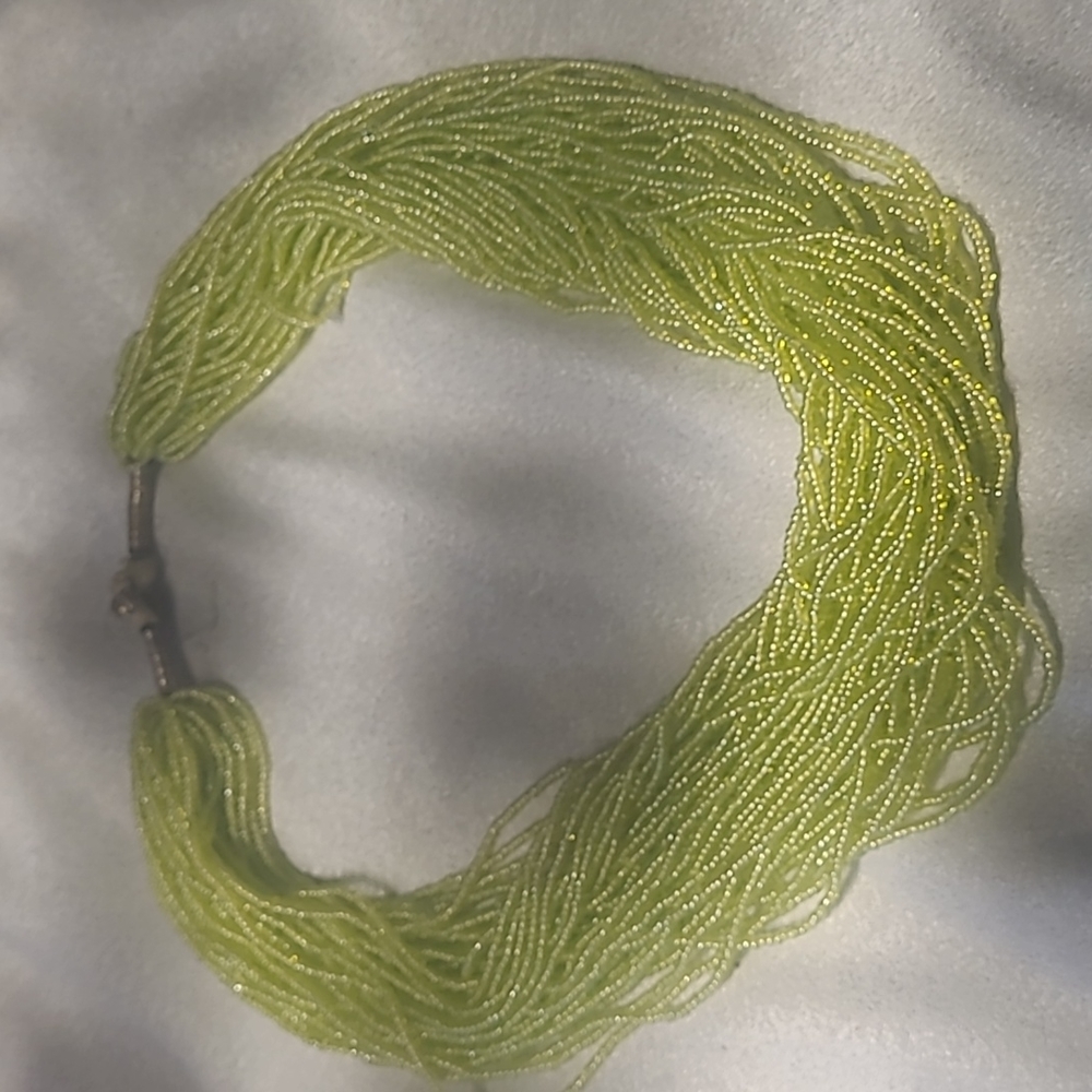 Lime small beads necklace
